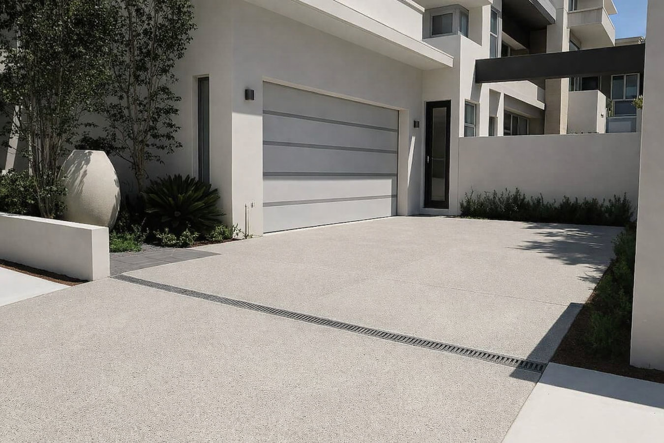Concrete driveway building in Edinburg, TX